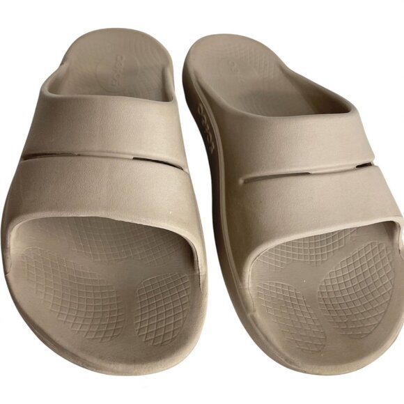 Oofos Beige Tan Sandals Women's 7 Men's 5 - Picture 7 of 15